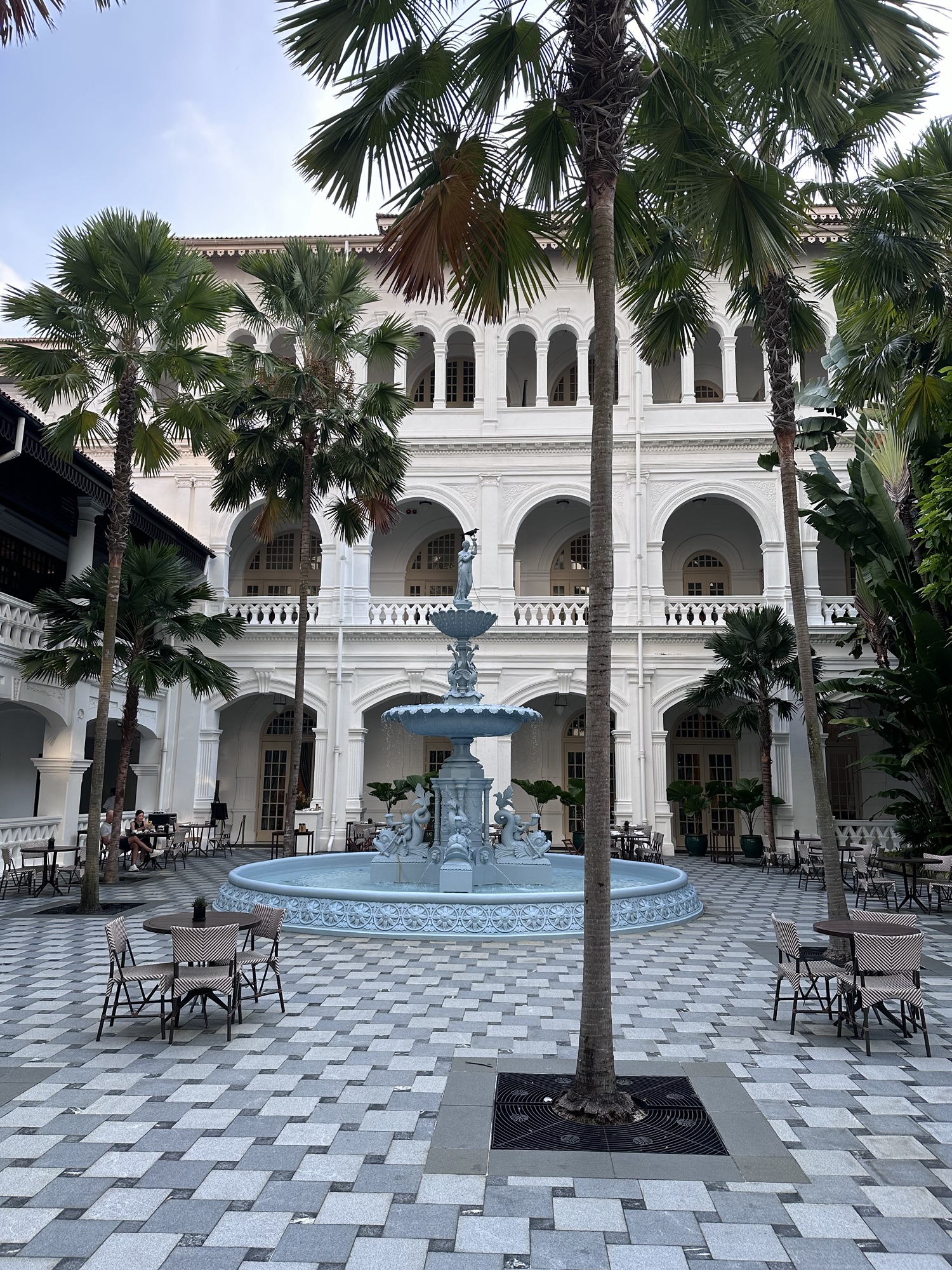 Raffles Hotel, Singapore 🇸🇬 – Winging It