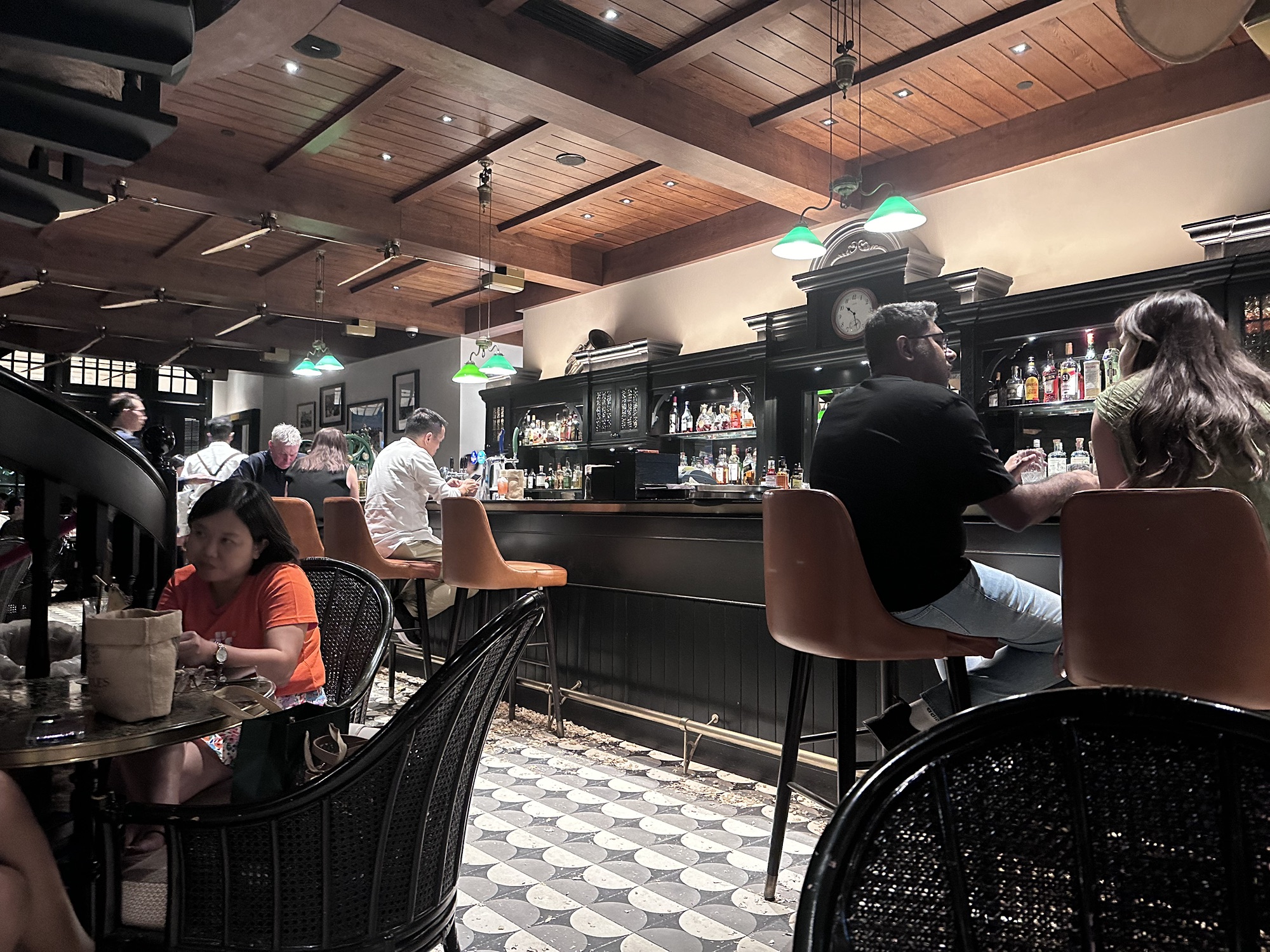 Raffles Hotel, Singapore 🇸🇬 – Winging It